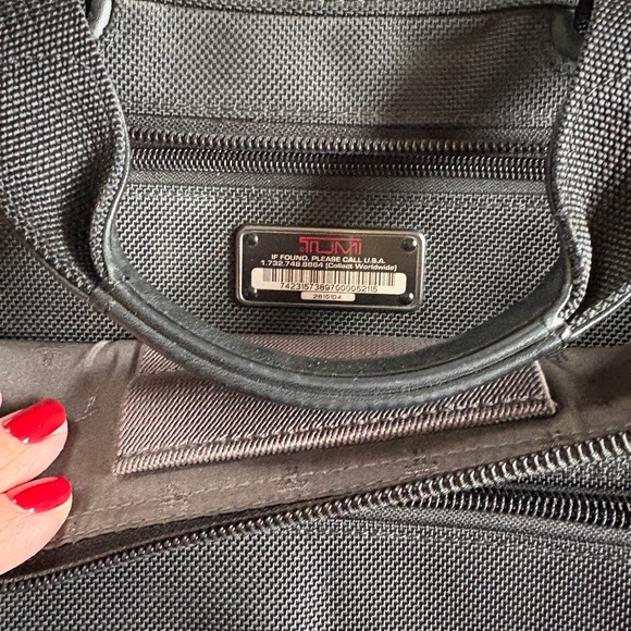 Tumi Slim Deluxe Nylon Portfolio Black Bag Briefcase STYLE #26101D4 - Picture 4 of 14